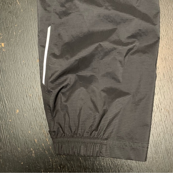 REI Co-op Black Rain Pants adjustable kids 14-16 - Picture 4 of 6